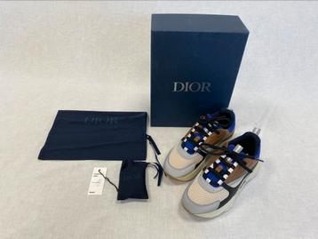Dior B22 Brown Black Size 42 beschikbaar voor biedingen