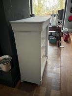 Brocante kastje, Ophalen