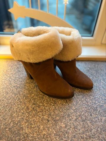 UGG laarsjes maat 39/40