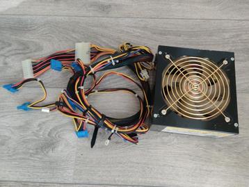 Voeding coolermaster ATX12V 450wat