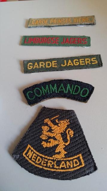 Verschillende emblemen  beschikbaar voor biedingen