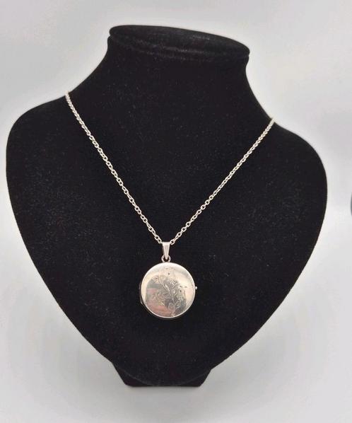 Zilveren ketting met medaillon 51cm, Sieraden, Tassen en Uiterlijk, Kettingen, Gebruikt, Zilver, Zilver, Verzenden