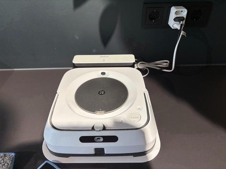 Roomba Braava Jet M6 Dweilrobot (defect batterij), Witgoed en Apparatuur, Stofzuigers, Gebruikt, Robotstofzuiger, 1200 tot 1600 watt