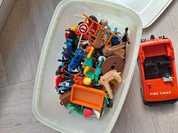 Doos vol Playmobil (vintage) beschikbaar voor biedingen