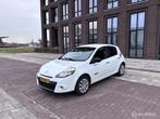 Renault Clio 1.5 dCi Night & Day Navi Cruise Airco, Auto's, Renault, Voorwielaandrijving, Euro 5, 535 kg, Gebruikt