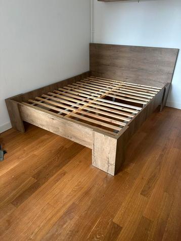 Mooi houten Jysk bed