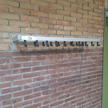 Professionele  wandkapstok - 100cm - 19 haken beschikbaar voor biedingen