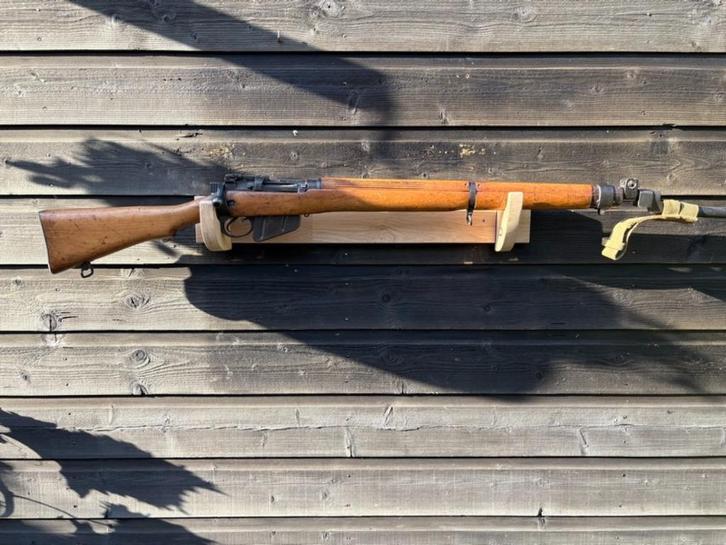 Wand rek T.B.V Geweer Zwartkruit Airsoft Jacht Schietsport, Verzamelen, Militaria | Algemeen, Overige soorten, Kunstobject, Nederland