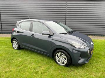 Hyundai i10 1.0i 67pk Aut 2021 Grijs beschikbaar voor biedingen