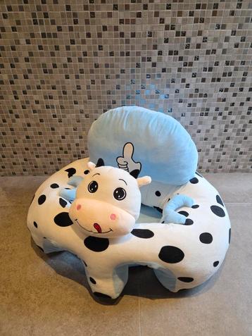 Babysofa in koeienprint – super schattig en comfortabel! beschikbaar voor biedingen
