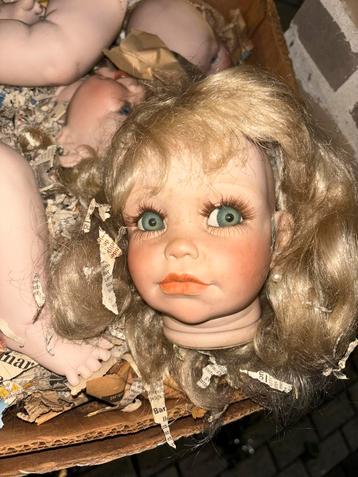 Poppenhoofd en onderdelen - Vintage of reparatie beschikbaar voor biedingen