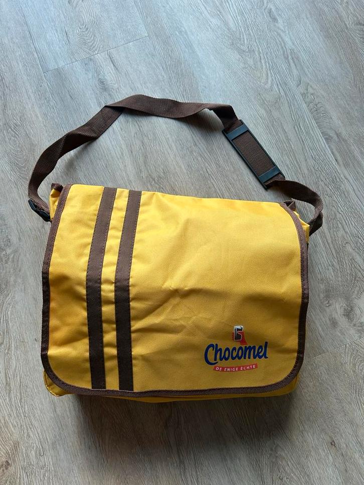 Chocomel Schoudertas, Sieraden, Tassen en Uiterlijk, Tassen | Schoudertassen, Nieuw, Overige merken, Geel, Ophalen of Verzenden