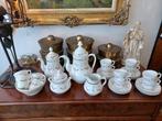 Bruidsservies Koffie servies Societe Ceramique Guirland 12p, Antiek en Kunst, Antiek | Servies compleet, Ophalen of Verzenden