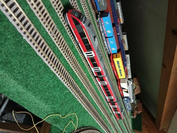 Brawa ho talent rood, Hobby en Vrije tijd, Modeltreinen | H0, Zo goed als nieuw, Treinset, Gelijkstroom, Overige merken, Analoog