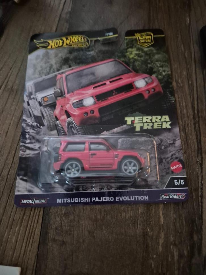 Hot Wheels Premium Mitsubishi Pajero evolution terra trek, Hobby en Vrije tijd, Modelauto's | Overige schalen, Nieuw, Auto, Ophalen of Verzenden