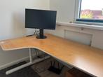 IKEA Bekant L shape desk + Free Monitor, Huis en Inrichting, Bureaus, Ophalen of Verzenden, Zo goed als nieuw