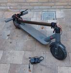 ** Elektrische Step ** ✅️, Fietsen en Brommers, Steps, Ophalen, Zo goed als nieuw, Elektrische step (E-scooter)