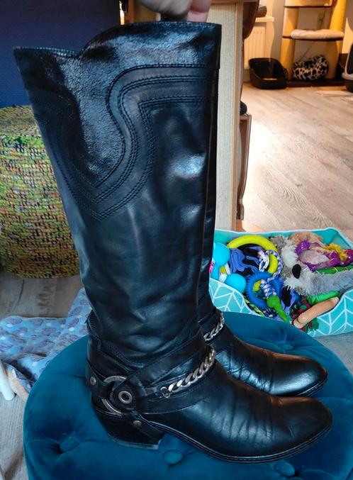 Prachtige zwarte laarzen Vic matié maat 38, Kleding | Dames, Schoenen, Zo goed als nieuw, Hoge laarzen, Zwart, Ophalen of Verzenden