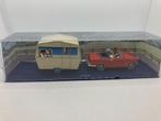 79964: Kuifje - De zwarte rotsen - Triumph Herald + Caravan, Hobby en Vrije tijd, Modelauto's | 1:43, Gebruikt, Auto, Ophalen of Verzenden