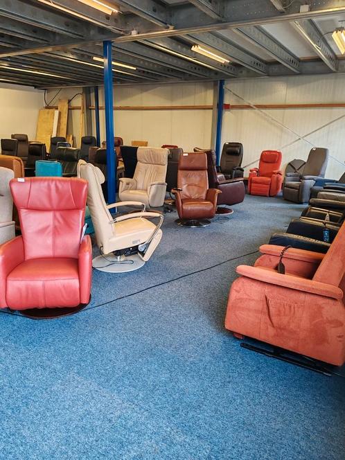 Kooij sta op stoelen en relax fauteuils met garantie*, Huis en Inrichting, Fauteuils, Zo goed als nieuw, Kunststof, Leer, Metaal