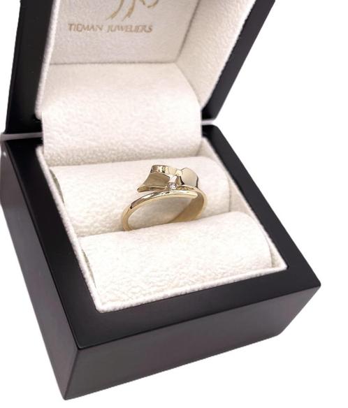 Gouden Fantasie Design Ring 0.02 Briljant Geslepen Diamant, Sieraden, Tassen en Uiterlijk, Ringen, Zo goed als nieuw, Dame, 18 tot 19