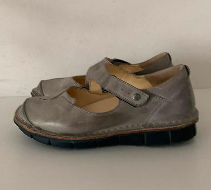 Wolky grijze leren ballerina’s maat 36,5 / 37, Kleding | Dames, Schoenen, Zo goed als nieuw, Ballerina's, Grijs, Verzenden