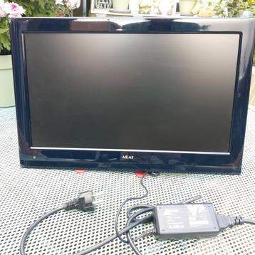 Te koop AKAI combi LED TV/DVD. DVB -T TUNER.12v + 220 volt.  beschikbaar voor biedingen