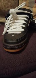 Circa oldskool skateschoenen maat 39 zgan, Kleding | Heren, Schoenen, Ophalen of Verzenden, Zo goed als nieuw, Zwart