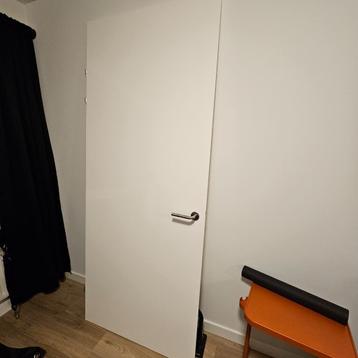 Door, white 95x230x4 cm beschikbaar voor biedingen