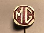 Metalen MG AUTOMERK Speld (Rood/Metaalkleur)., Verzenden, Zo goed als nieuw, Transport, Speldje of Pin