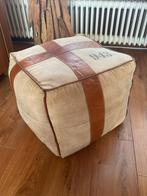 Unieke Poef in Postzak Stijl, Huis en Inrichting, Ophalen, Gebruikt, Vierkant, Stof