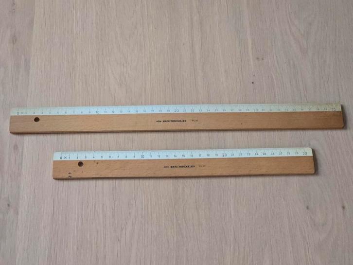 2 Vintage Rumold platte liniaalen van beukenhout 30 & 40cm, Hobby en Vrije tijd, Tekenen, Zo goed als nieuw, Overige typen, Ophalen of Verzenden