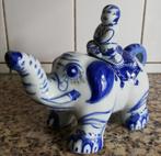 Theepot. Olifant met kornak. 19/15 cm., Ophalen, Keramiek, Overige typen, Zo goed als nieuw