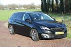 Peugeot 308 SW (2015) 1.2  PureTech || trekhaak + panorama, Auto's, Peugeot, Zwart, 1199 cc, 1165 kg, Zwart