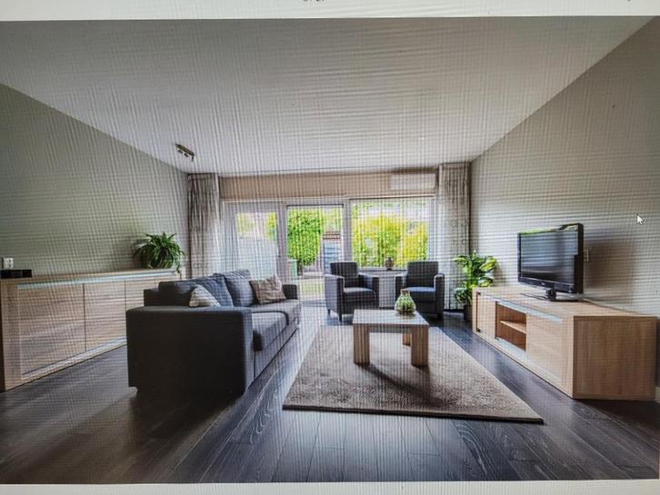 complete inboedel eettafel, dressoir, tv meubel,salon tafel+, Huis en Inrichting, Complete inboedels, Ophalen