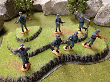 Timpo Toys Duitse infanterie  beschikbaar voor biedingen