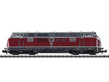 Minitrix 2061 N DC Diesellok BR 221 137-3  DB beschikbaar voor biedingen