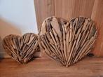 2 prachtige houten harten, Huis en Inrichting, Woonaccessoires | Kransen, Ophalen, Zo goed als nieuw