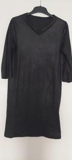 2 jurken imitatieleer zwart maat 40,  zgan, Maat 38/40 (M), Zwart, Ophalen of Verzenden, Zo goed als nieuw