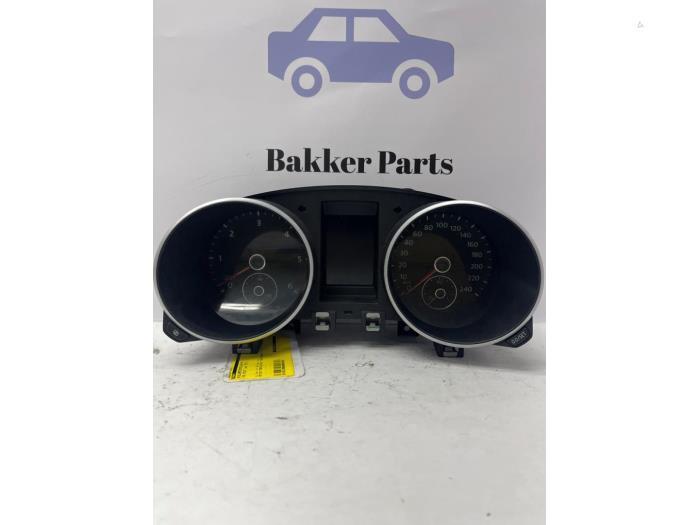 Kilometerteller KM van een Volkswagen Golf, Auto-onderdelen, Dashboard en Schakelaars, Volkswagen, Gebruikt, 3 maanden garantie