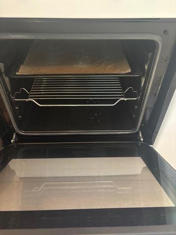 Oven met gas kookplaat - Inventum beschikbaar voor biedingen