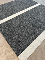 Tapijttegels 50x50 zwart met witte rand 25m2 nieuw, Huis en Inrichting, Stoffering | Vloerbedekking, Ophalen, Qq, Q, Zwart