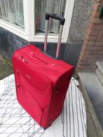 Koffer, Trolley, rood, op 2 stevige wielen,, 35 tot 45 cm, Zacht kunststof, Gebruikt, Uitschuifbare handgreep