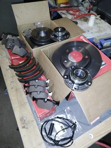 BMW E46 complete BREMBO remmenset set inc wiellagers