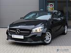 Mercedes-Benz A-Klasse 180 BE | Airco | Camera | Cruise Cont, Gebruikt, 4 cilinders, Leder en Stof, Handgeschakeld