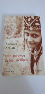A. Arslan - Het Huis met de leeuweriken, A. Arslan, Ophalen of Verzenden, Zo goed als nieuw, Nederland