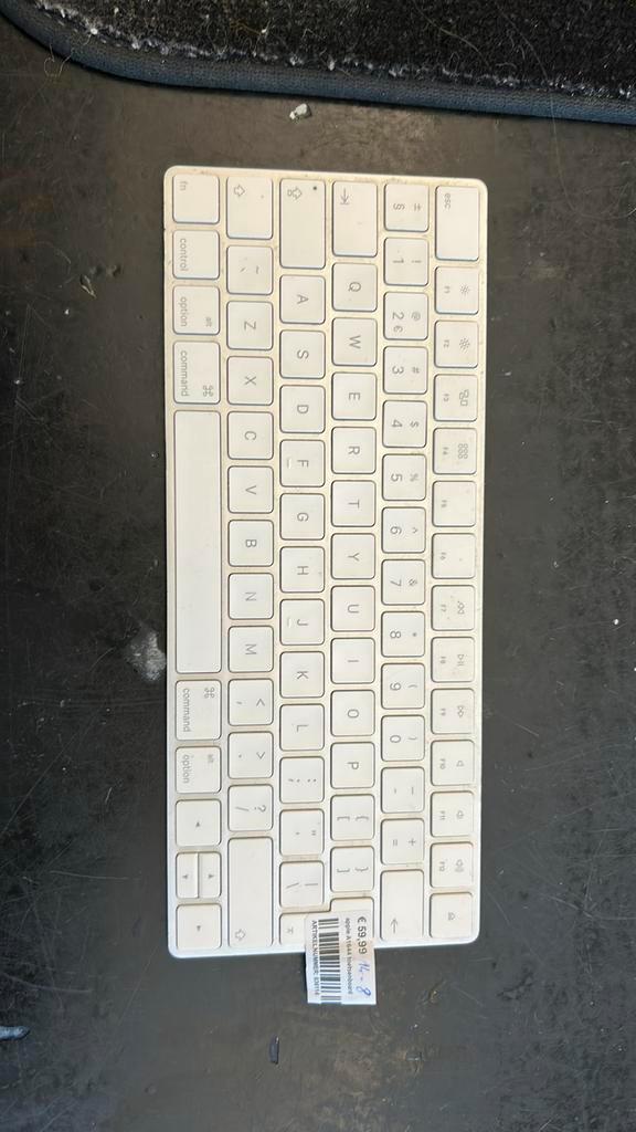 Apple Magic Keyboard A1644, Computers en Software, Toetsenborden, Zo goed als nieuw, Qwerty, Draadloos, Ophalen of Verzenden