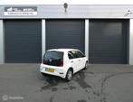 Volkswagen Up! 1.0 BMT take up!, Voorwielaandrijving, Gebruikt, Met garantie (alle), Wit
