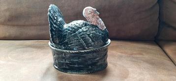 Franse paté schaal in de vorm van een kalkoen. beschikbaar voor biedingen