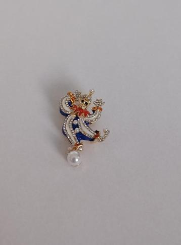 Clown broche beschikbaar voor biedingen